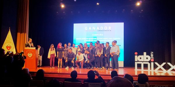Speedy Group estuvo presente en la entrega de los premios IAB MIXX PERÚ 2017